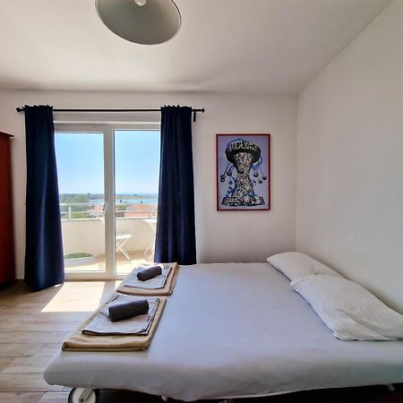 Avada Premium Apartment Novalja Bagian luar foto