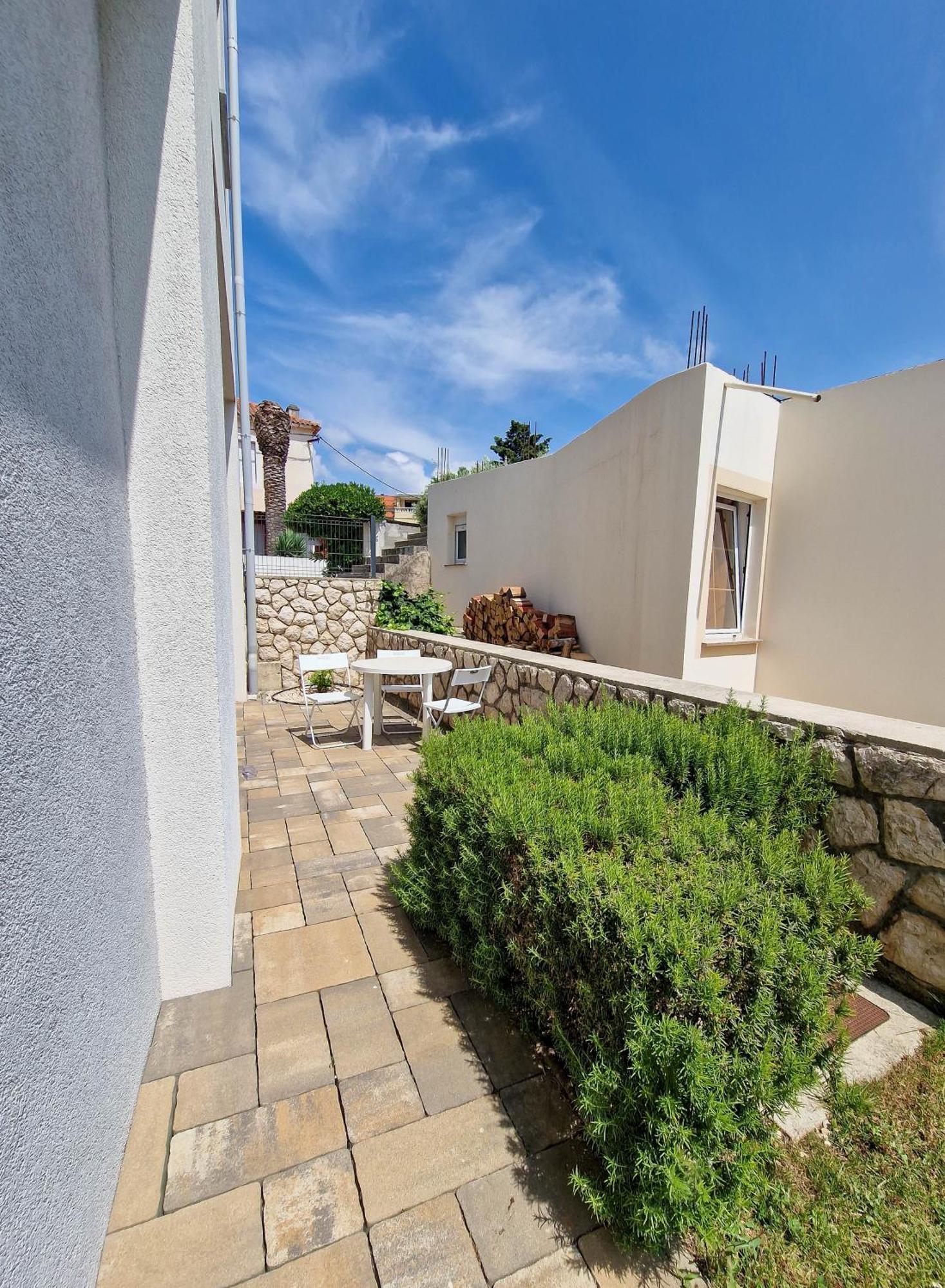 Avada Premium Apartment Novalja Bagian luar foto