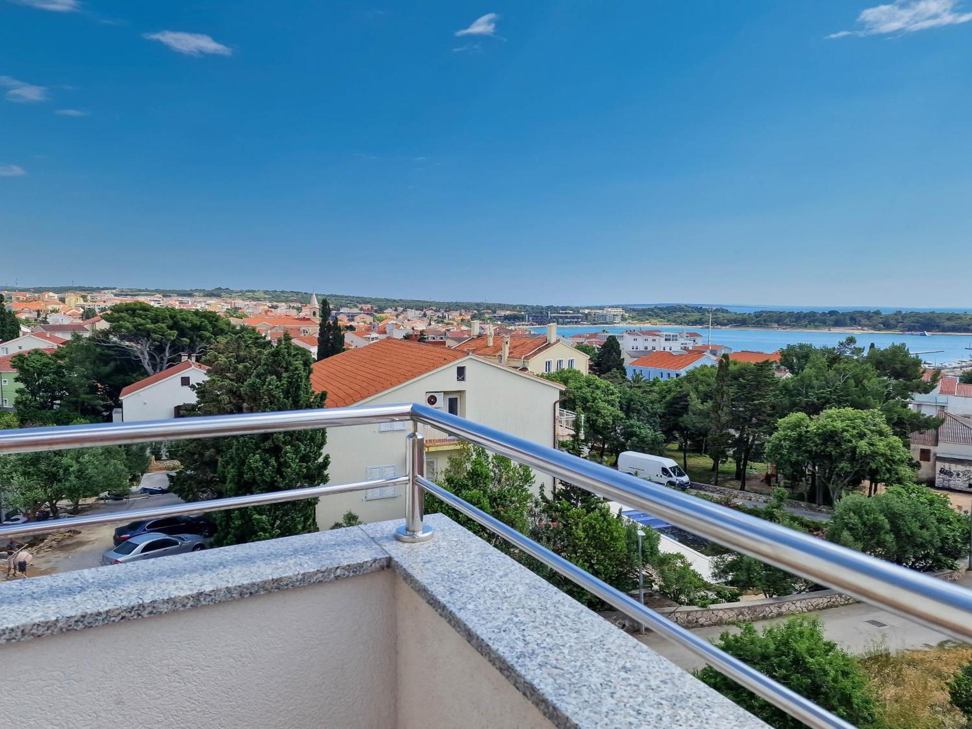 Avada Premium Apartment Novalja Bagian luar foto