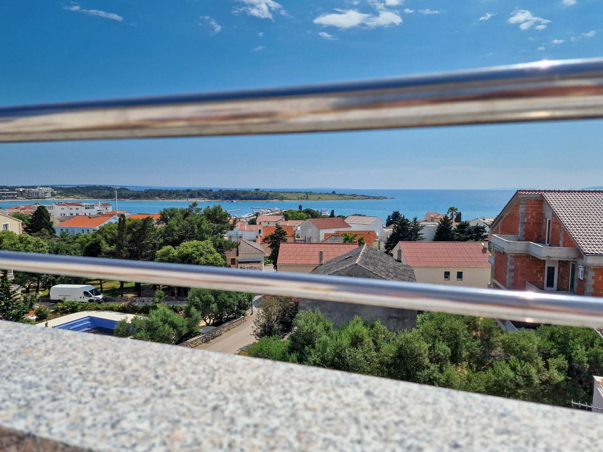 Avada Premium Apartment Novalja Bagian luar foto